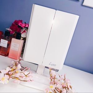 Luxo Vanity Mirror Light